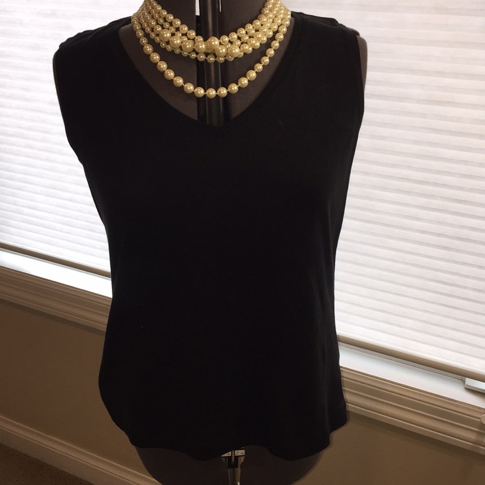 Black v neck sleeveless Chico’s